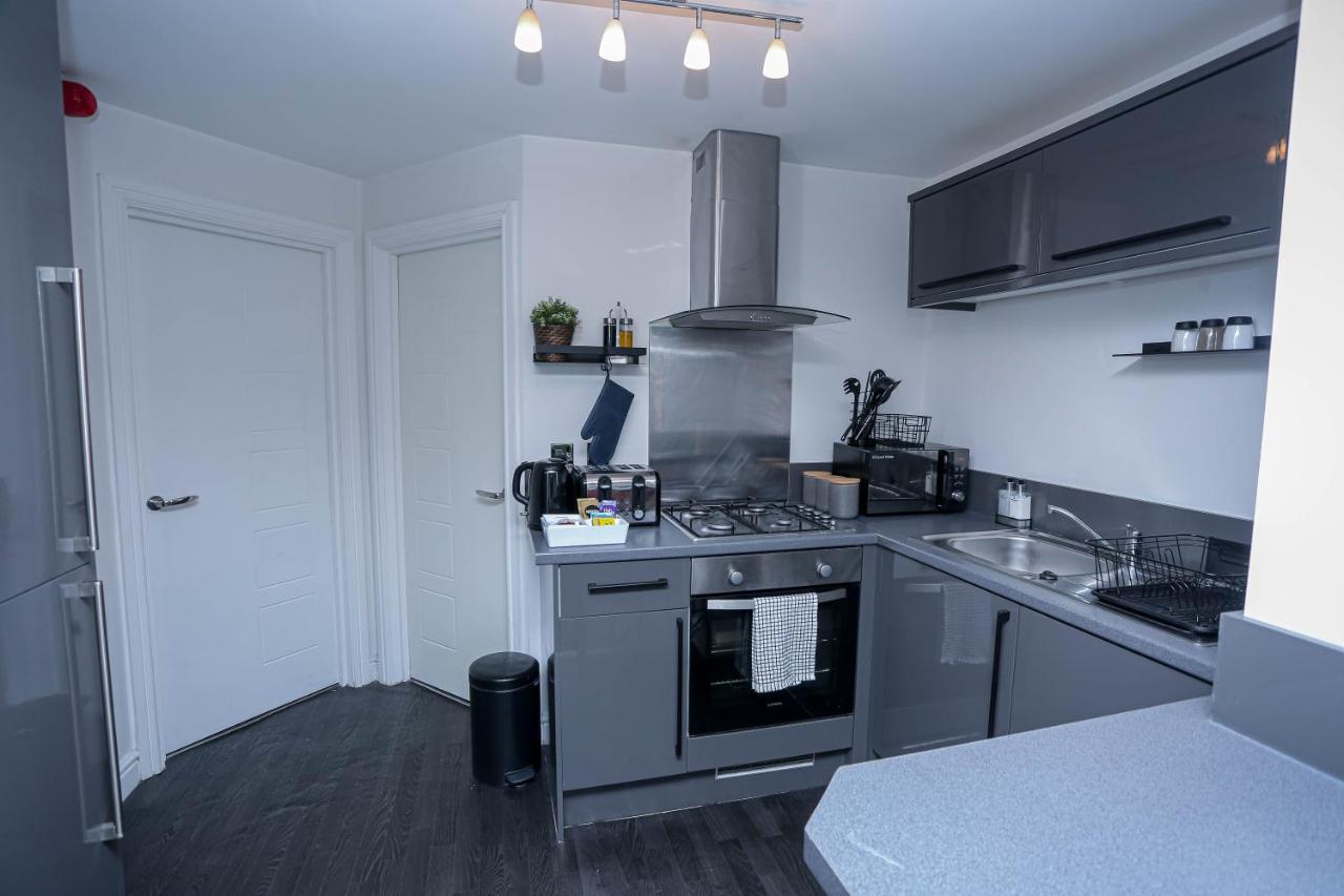 Nest Easy - Derngate Basement Apartment Northampton Bagian luar foto